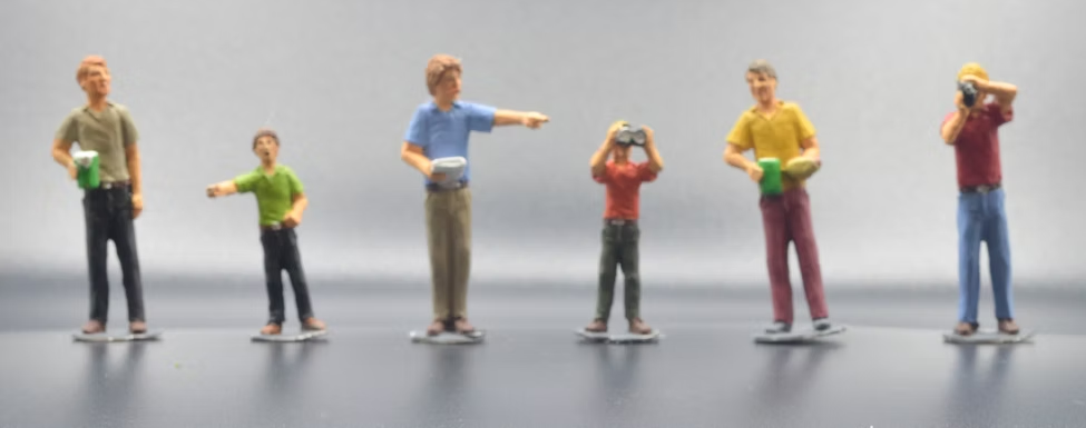 Male Spectators | Standing #2 | MP32-07